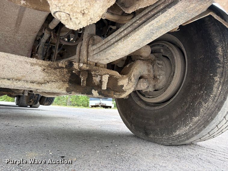 image for item FK3482 2017 Peterbilt 567 