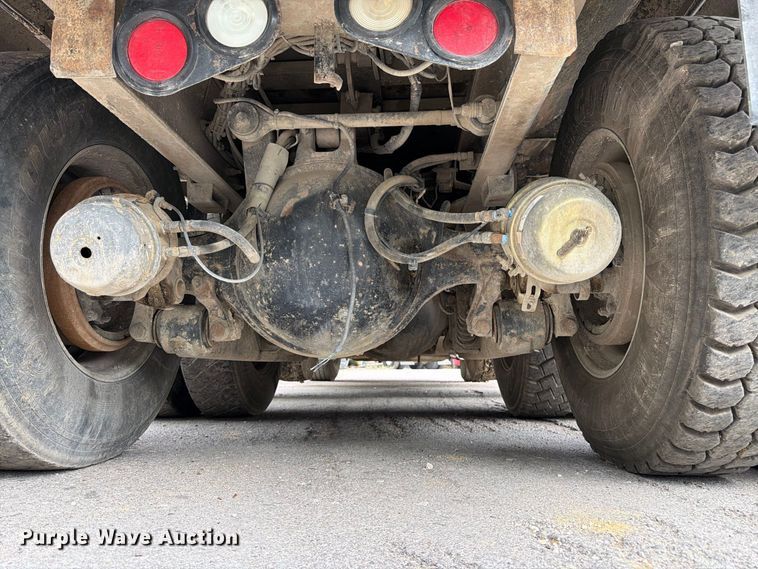 image for item FK3482 2017 Peterbilt 567 