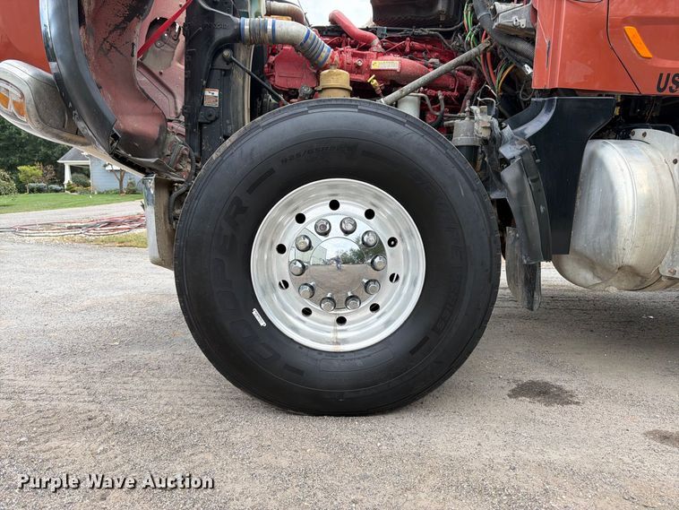 image for item FK3482 2017 Peterbilt 567 