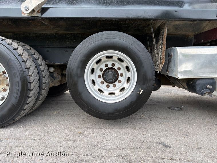 image for item FK3482 2017 Peterbilt 567 