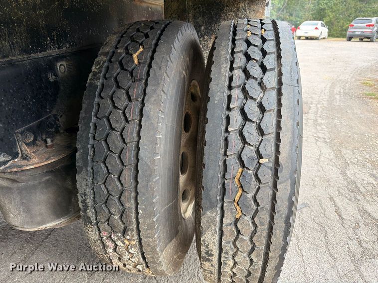 image for item FK3482 2017 Peterbilt 567 