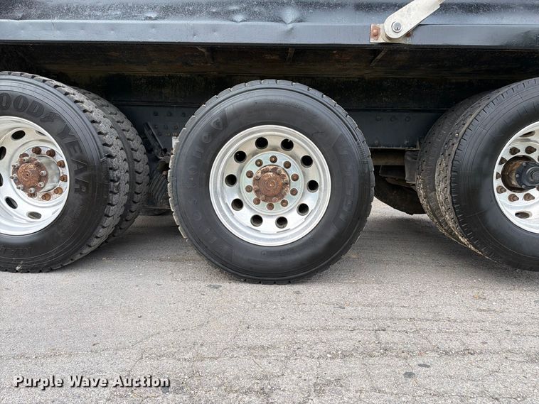 image for item FK3482 2017 Peterbilt 567 