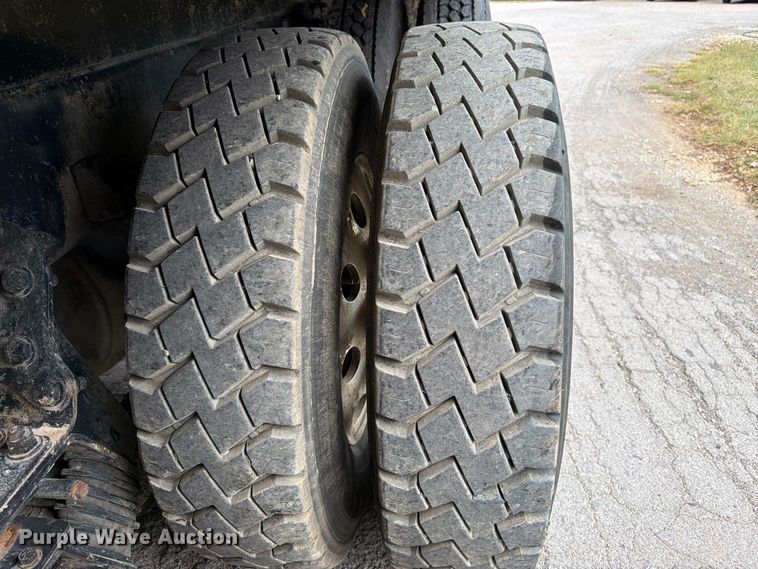 image for item FK3482 2017 Peterbilt 567 