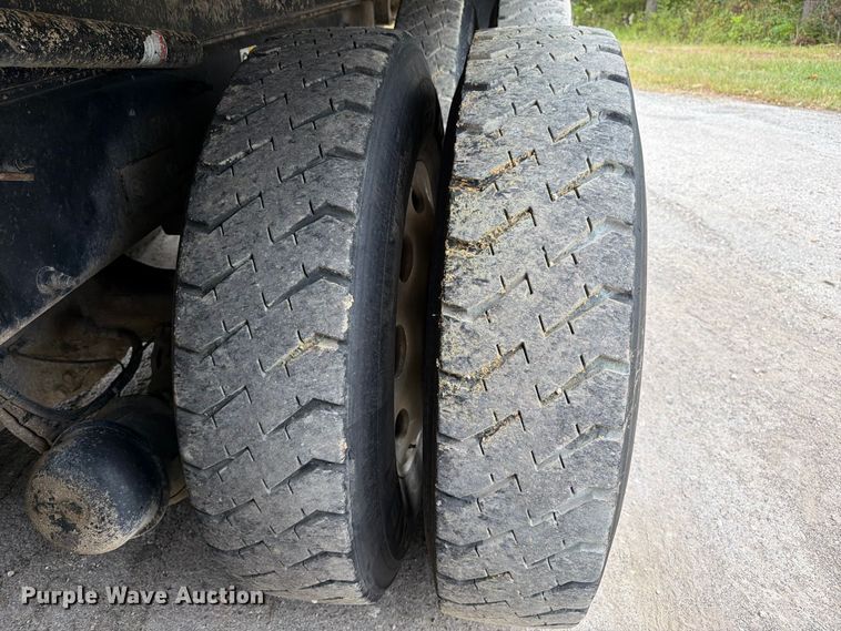 image for item FK3482 2017 Peterbilt 567 