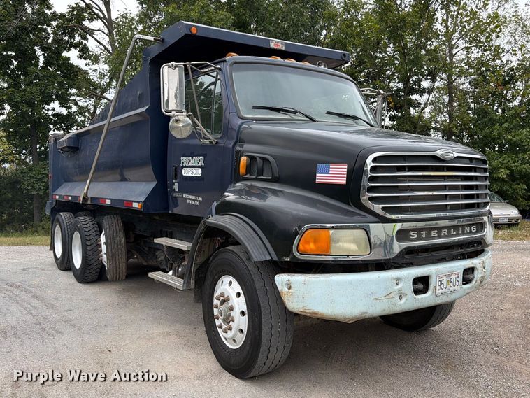 image for item FK3483 2007 Sterling L8500 dump truck