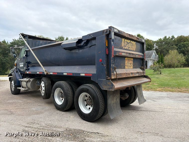 image for item FK3483 2007 Sterling L8500 dump truck