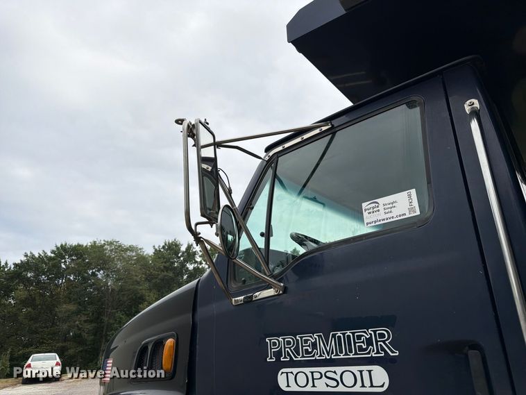 image for item FK3483 2007 Sterling L8500 dump truck