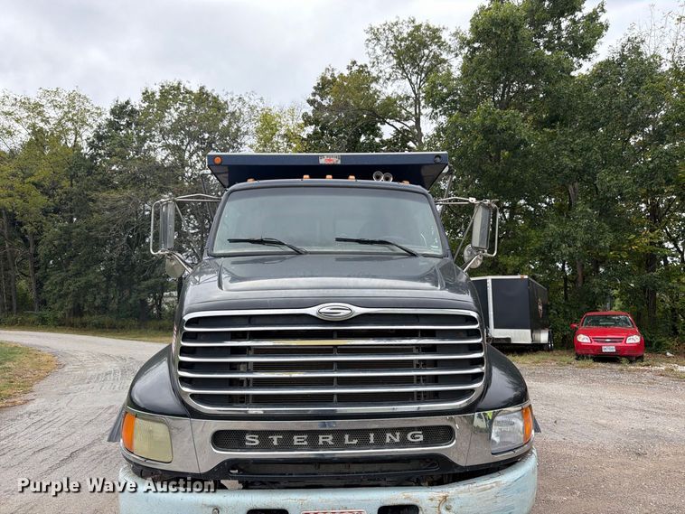 image for item FK3483 2007 Sterling L8500 dump truck