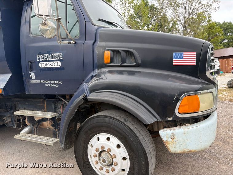 image for item FK3483 2007 Sterling L8500 dump truck
