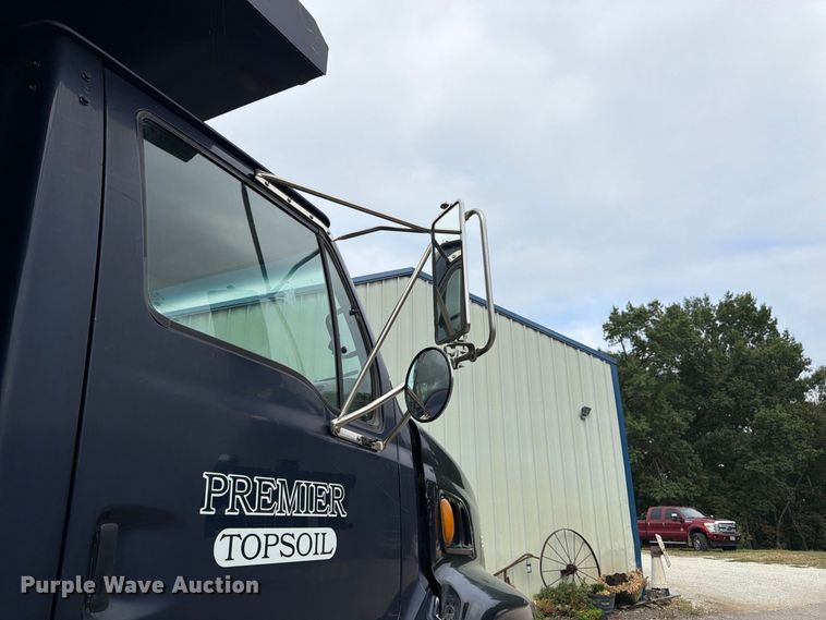 image for item FK3483 2007 Sterling L8500 dump truck
