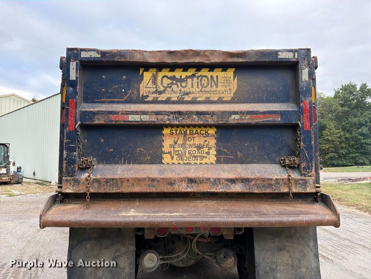 image for item FK3483 2007 Sterling L8500 dump truck
