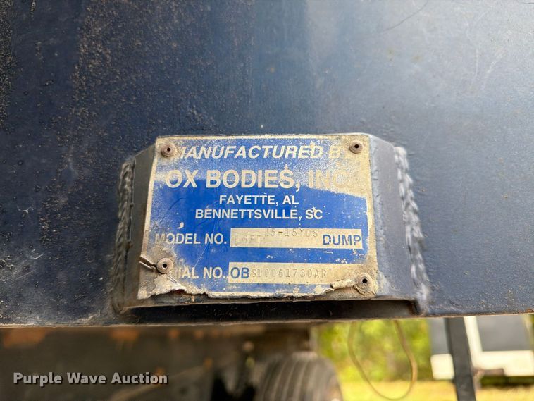 image for item FK3483 2007 Sterling L8500 dump truck