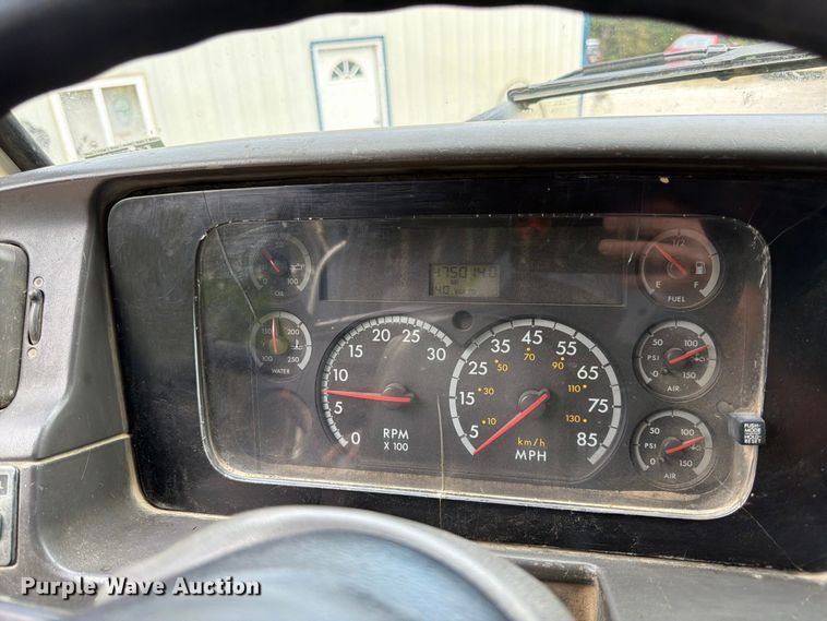 image for item FK3483 2007 Sterling L8500 dump truck