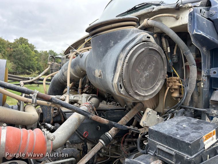 image for item FK3483 2007 Sterling L8500 dump truck