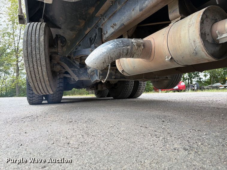 image for item FK3483 2007 Sterling L8500 dump truck