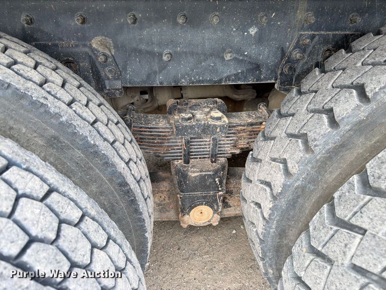 image for item FK3483 2007 Sterling L8500 dump truck