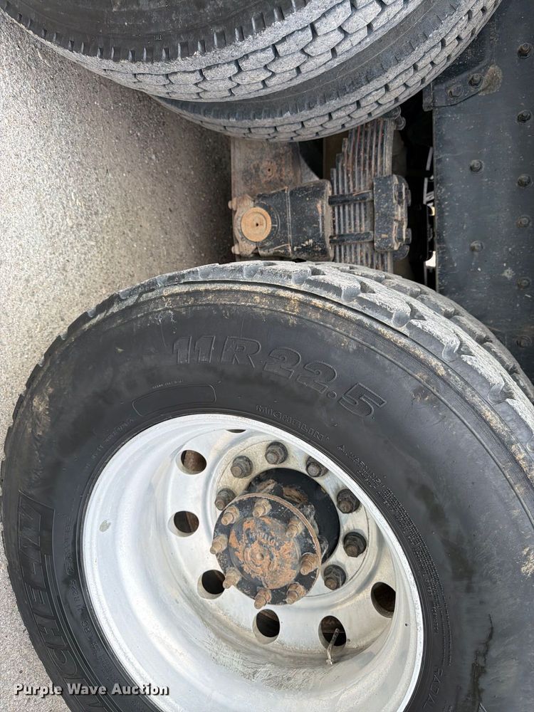 image for item FK3483 2007 Sterling L8500 dump truck