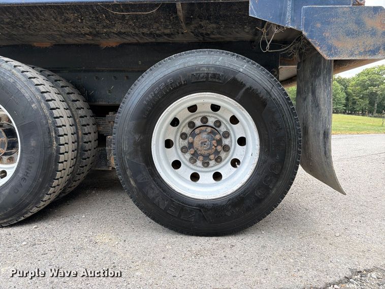 image for item FK3483 2007 Sterling L8500 dump truck