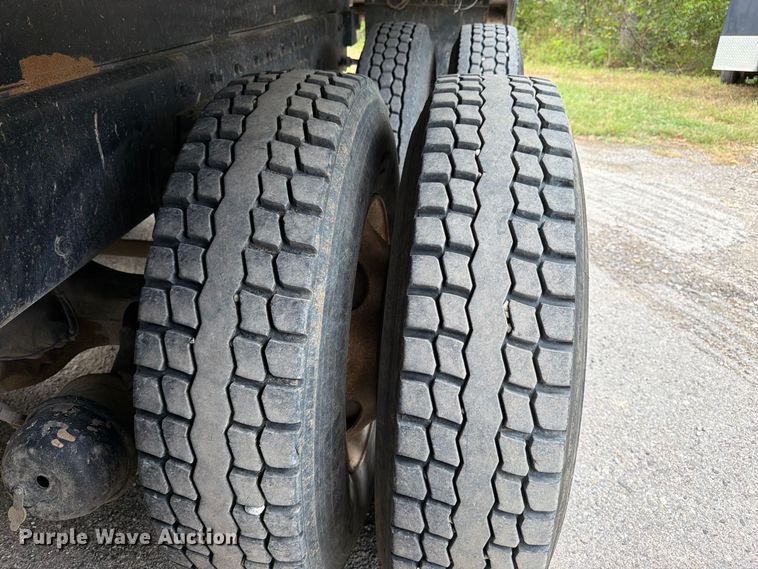 image for item FK3483 2007 Sterling L8500 dump truck