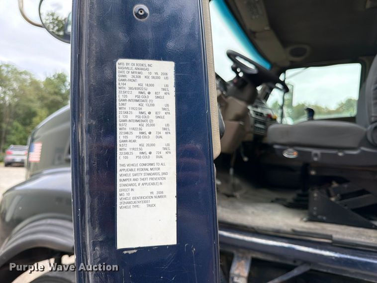 image for item FK3483 2007 Sterling L8500 dump truck