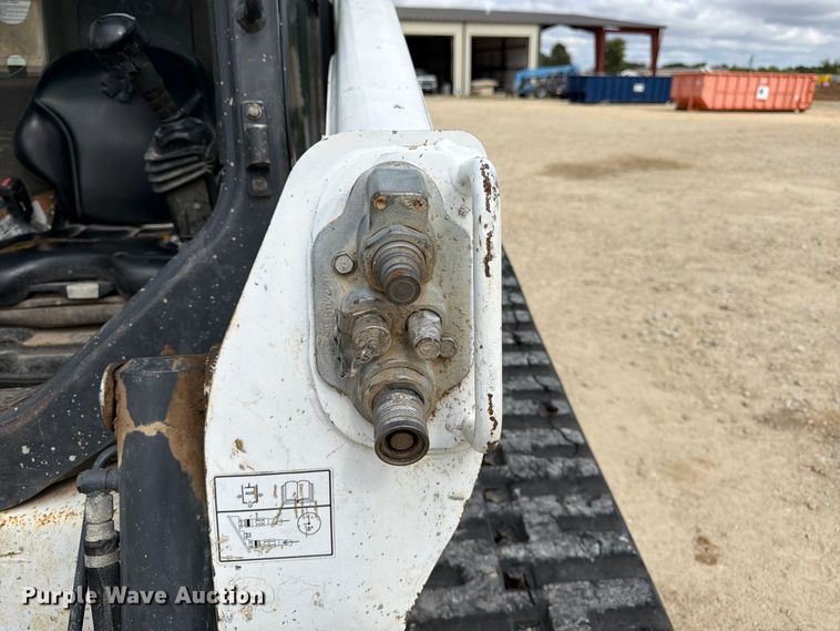 image for item FK3484 2018 Bobcat T650 tracked skid steer loader