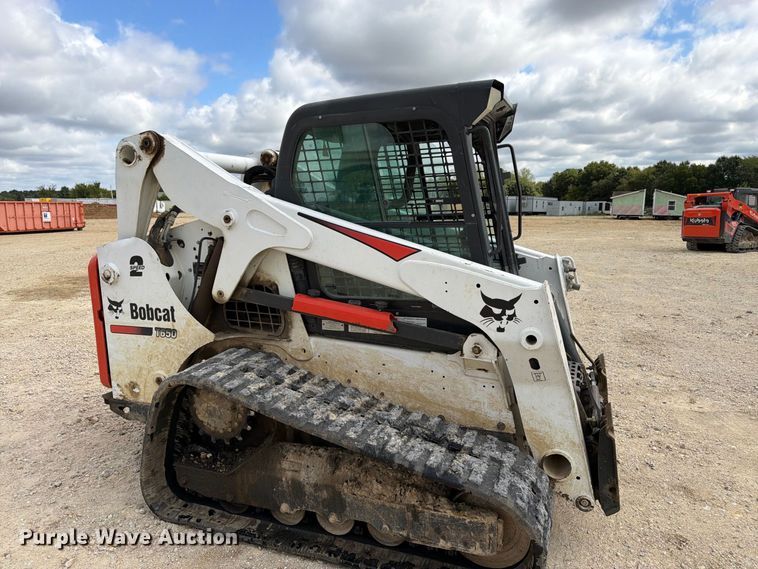 image for item FK3484 2018 Bobcat T650 tracked skid steer loader