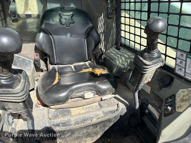 image for item FK3484 2018 Bobcat T650 tracked skid steer loader