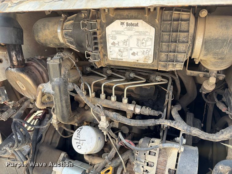 image for item FK3484 2018 Bobcat T650 tracked skid steer loader