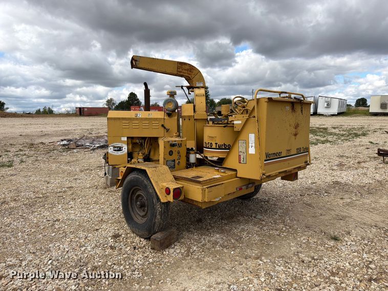 image for item FK3488 1992 Vermeer 1250BC wood chipper
