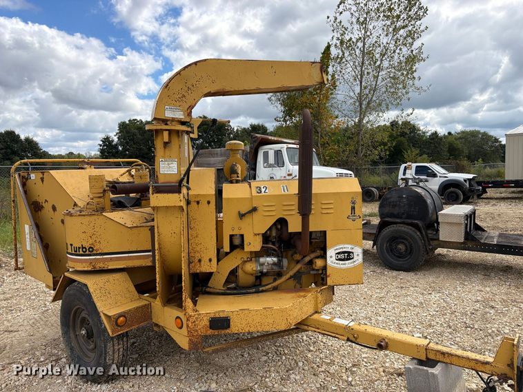 image for item FK3488 1992 Vermeer 1250BC wood chipper
