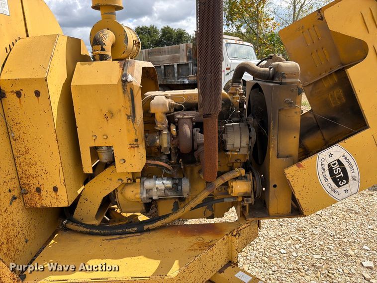 image for item FK3488 1992 Vermeer 1250BC wood chipper