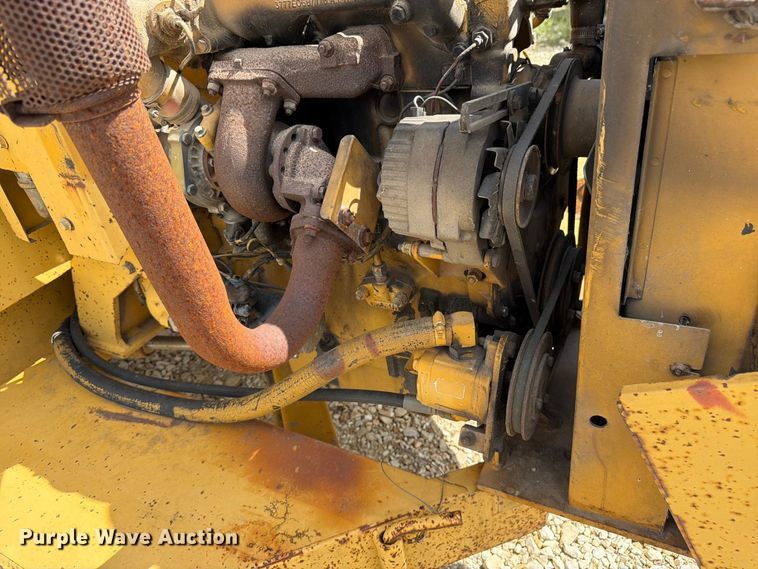 image for item FK3488 1992 Vermeer 1250BC wood chipper