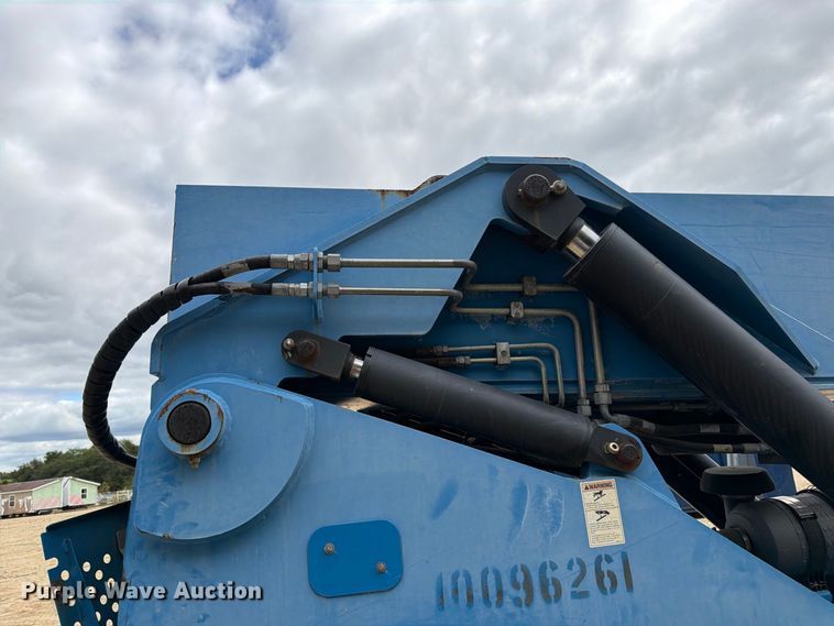 image for item FK3492 2012 Genie GTH1056 telehandler