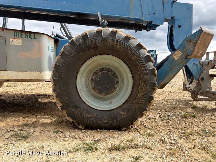 image for item FK3492 2012 Genie GTH1056 telehandler