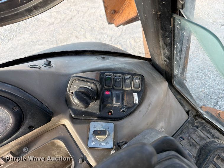 image for item FK3494 2013 Case 580 Super N backhoe