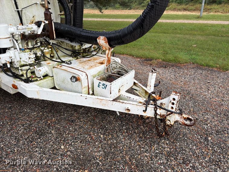 image for item FK3496 Camel vacuum excavator
