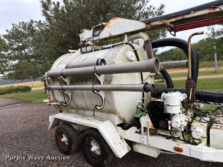 image for item FK3496 Camel vacuum excavator