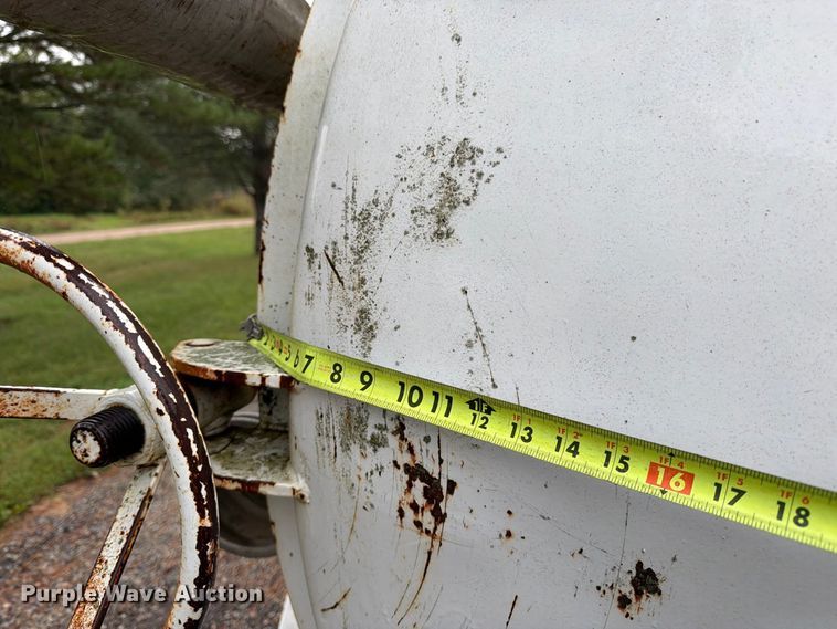 image for item FK3496 Camel vacuum excavator