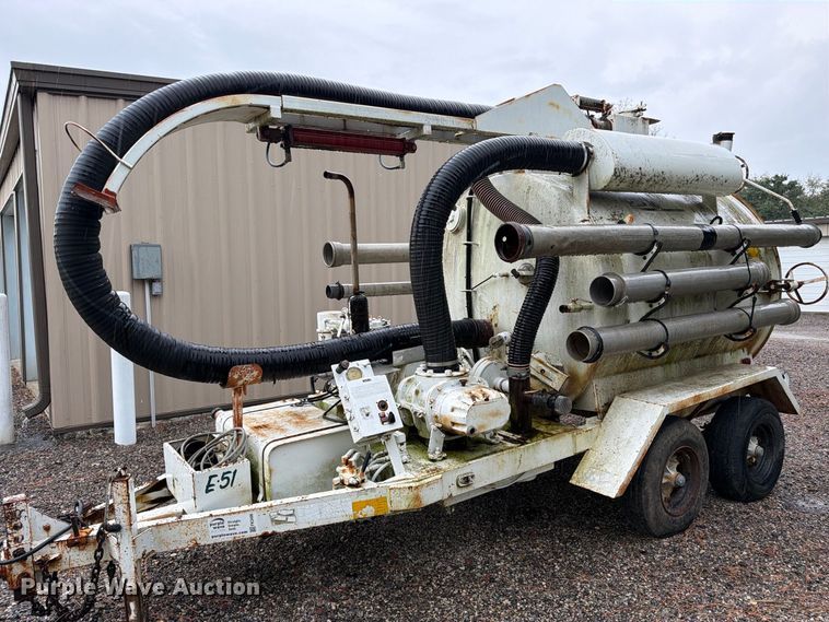 image for item FK3496 Camel vacuum excavator