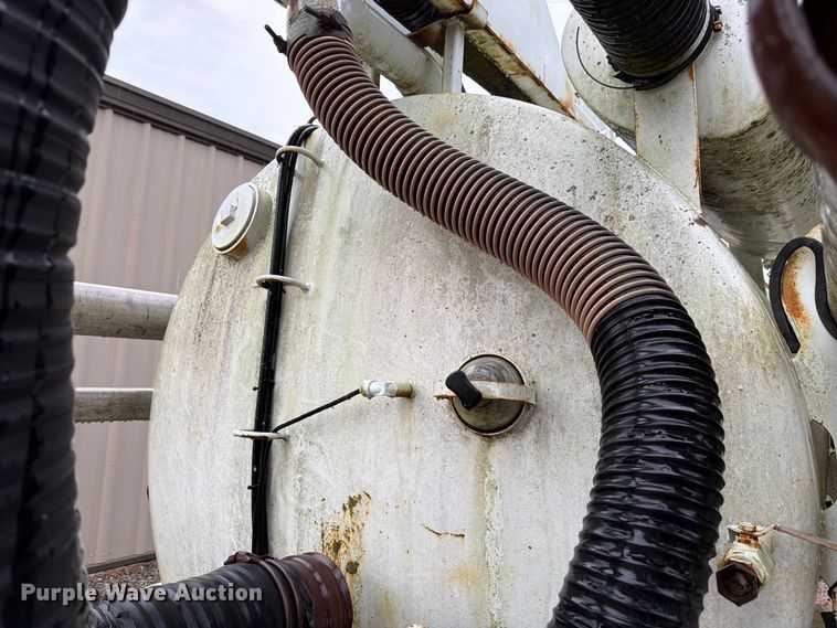 image for item FK3496 Camel vacuum excavator