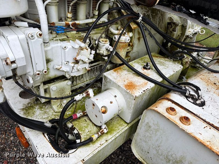 image for item FK3496 Camel vacuum excavator