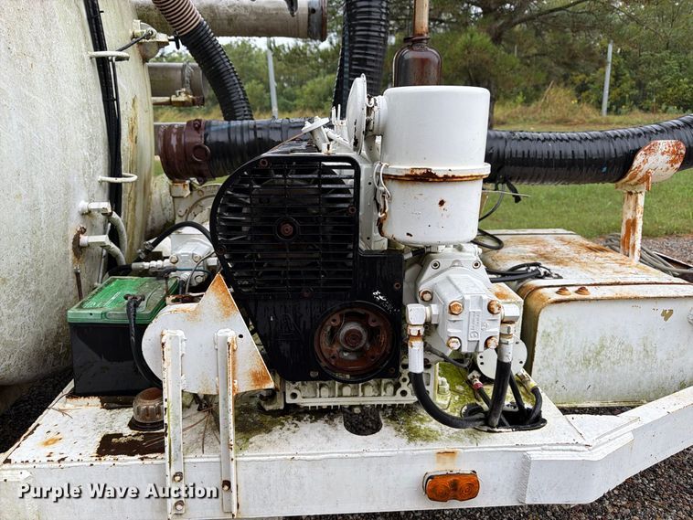 image for item FK3496 Camel vacuum excavator