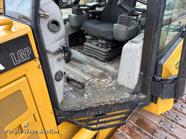 image for item FK3497 2008 Caterpillar D6K LGP dozer