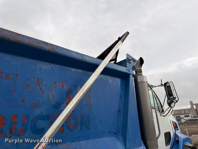 image for item FK3678 2005 Sterling L8500 dump truck