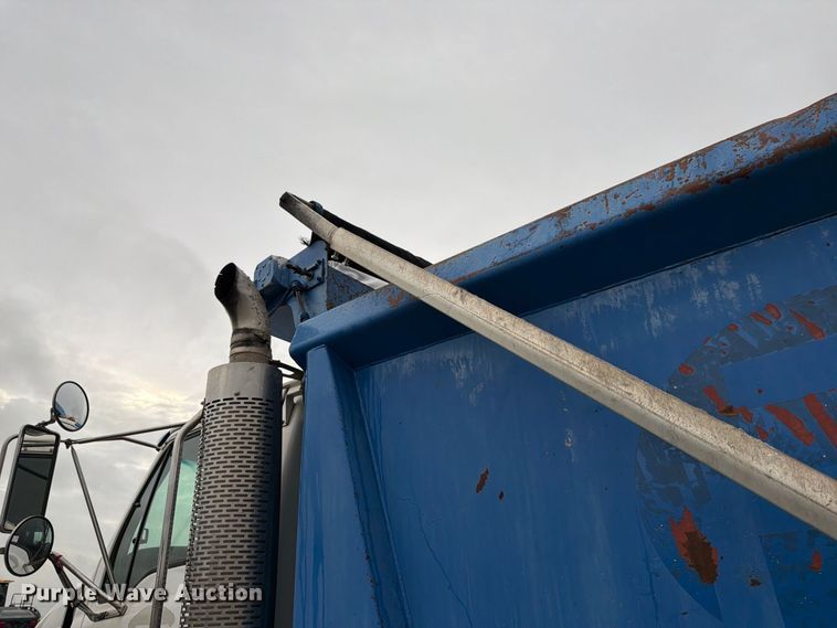 image for item FK3678 2005 Sterling L8500 dump truck