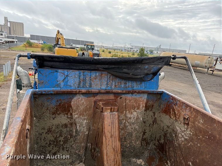image for item FK3678 2005 Sterling L8500 dump truck