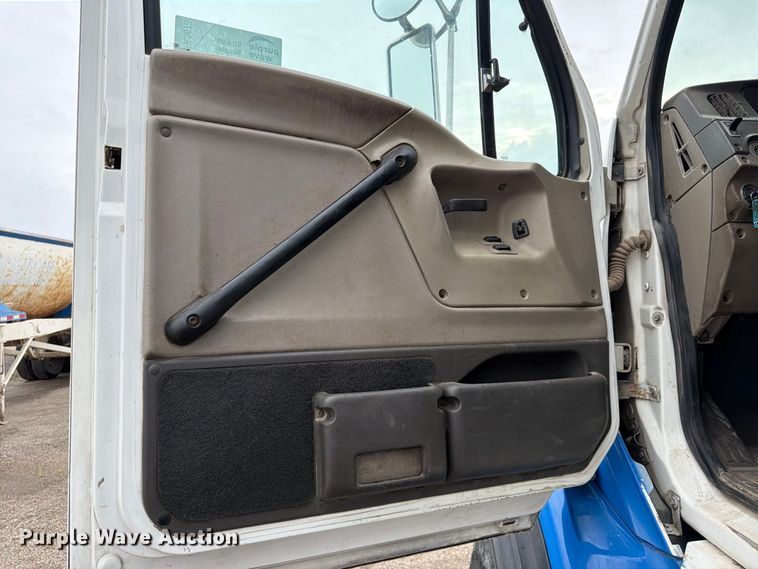 image for item FK3678 2005 Sterling L8500 dump truck