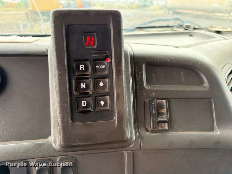 image for item FK3678 2005 Sterling L8500 dump truck