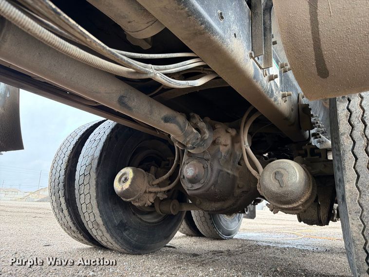 image for item FK3678 2005 Sterling L8500 dump truck