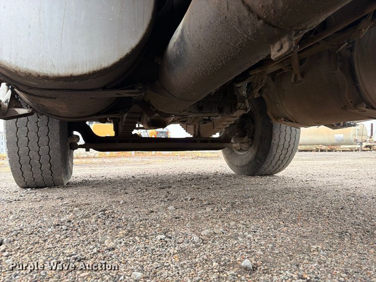 image for item FK3678 2005 Sterling L8500 dump truck